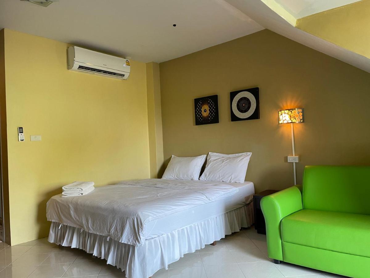 Nawaporn Place Phuket Exterior foto